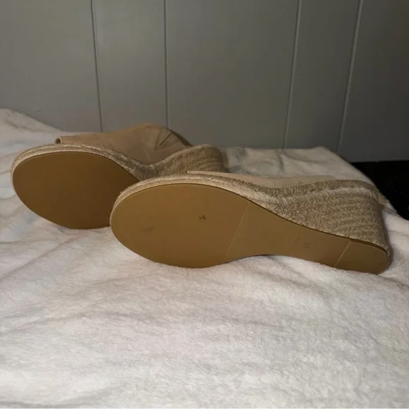 Stuart Weitzman Espadrille Wedge Sandals - Picture 8 of 9